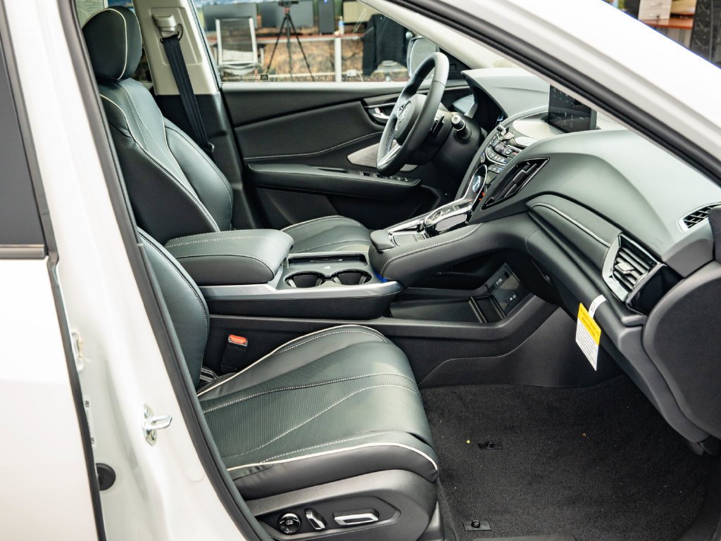 Used 2026 Platinum White Acura Advance Package image 24