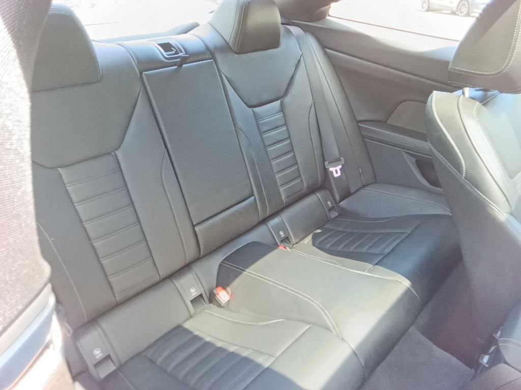Used 2026 Black Sapphire Metallic BMW M440i xDrive image 24