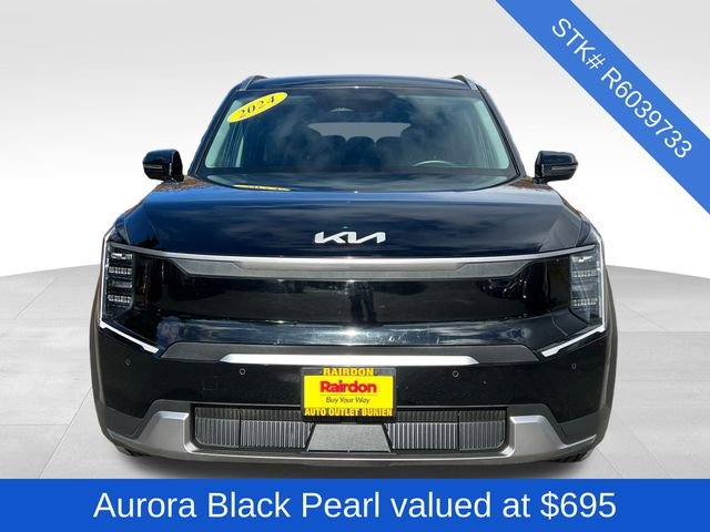 Used 2024 Kia Ev9 Wind with VIN KNDAFFS54R6039733 for sale in Burien, WA