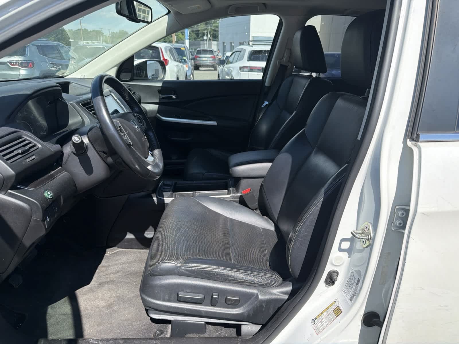 Used 2015 White Honda  image 12