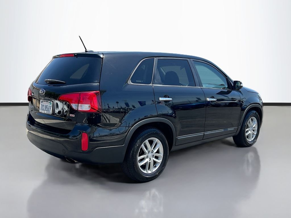 Used 2014 Ebony Black Kia LX image 5