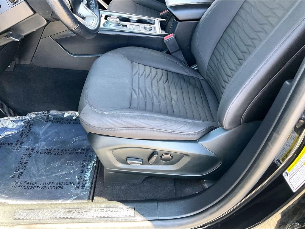 Used 2021 Black Metallic Ford XLT image 34