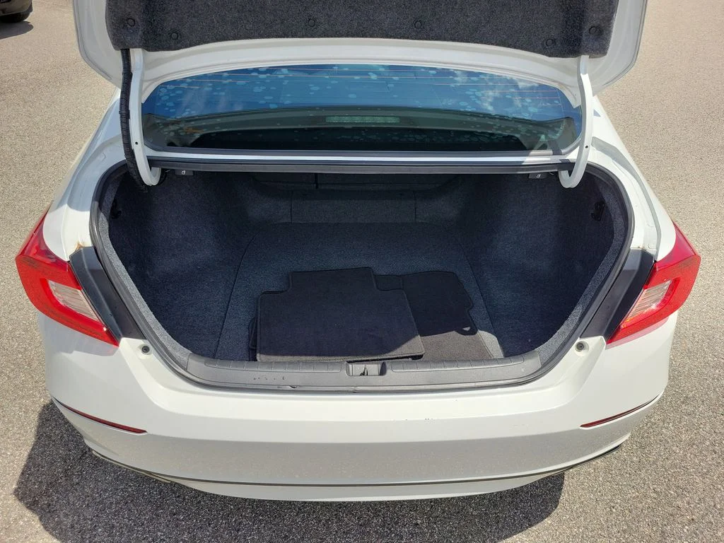 Used 2019 Platinum White Pearl Honda Sport image 10