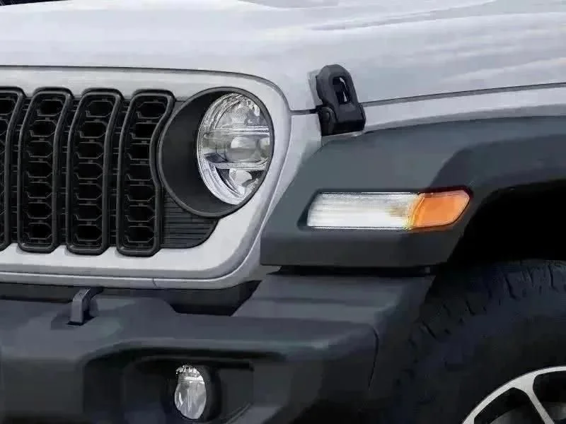 New 2026 Bright White Clear-Coat Exterior Paint Jeep Sport S image 6