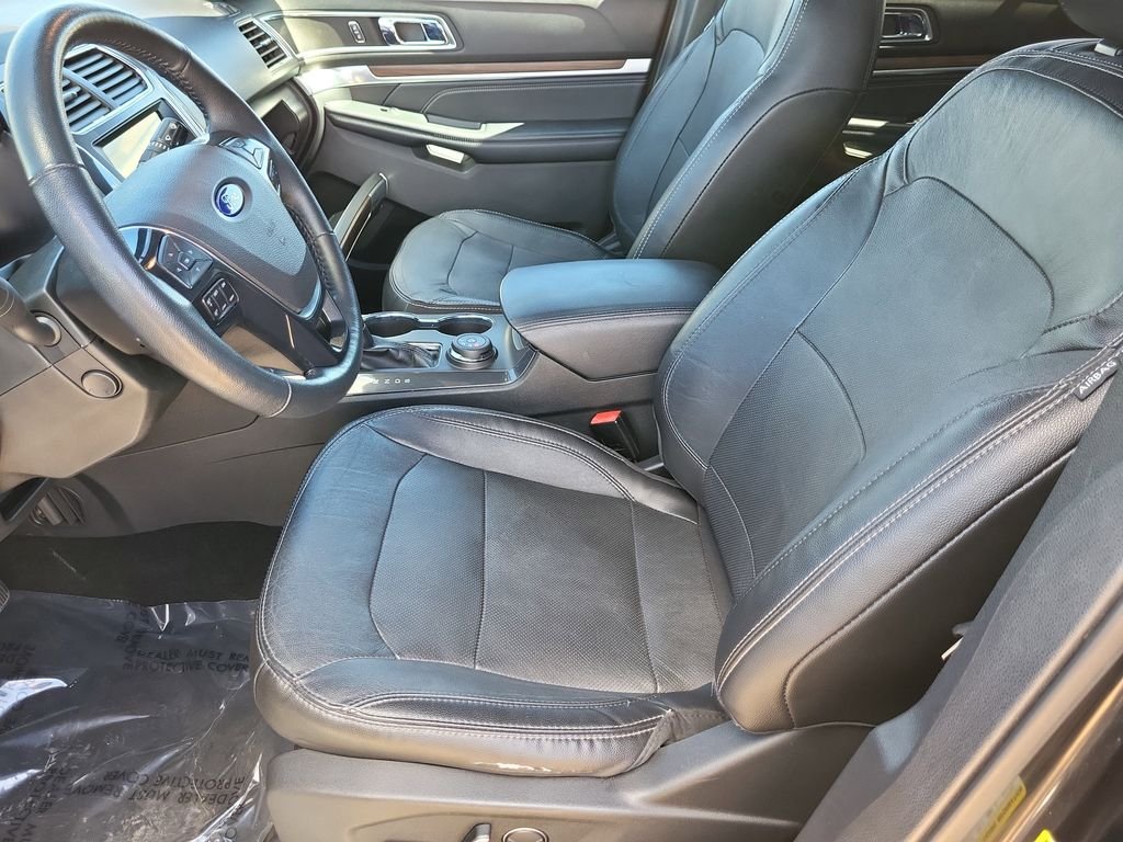 Used 2018 Black Ford Limited image 10