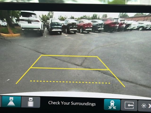 Used 2024 White Honda Touring image 29