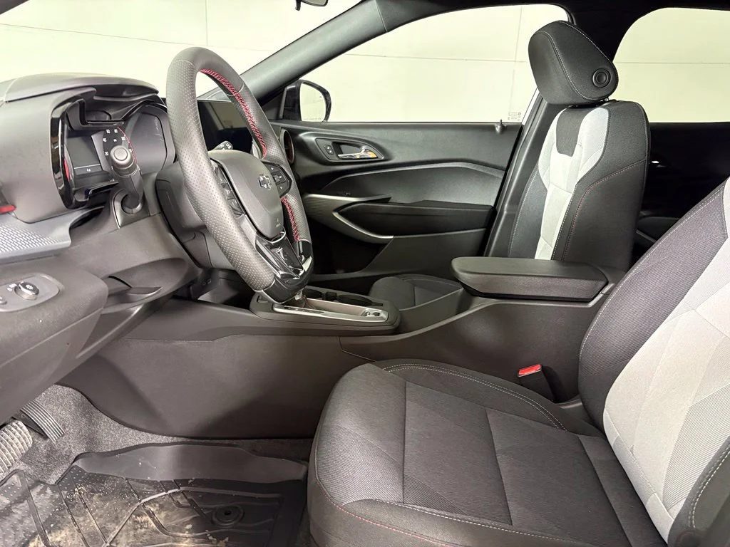 2026 Chevrolet Trax RS - Photo 25