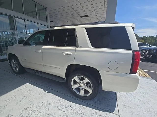 Used 2015 WHITE DIAMOND TRICOAT Chevrolet LT image 17