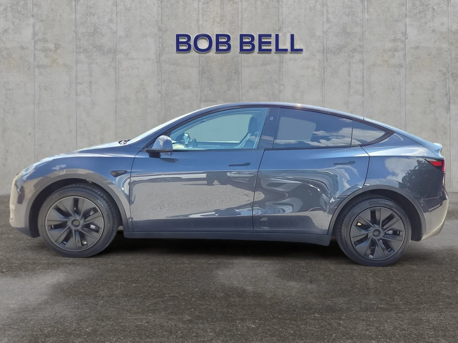 Used 2025 Stealth Gray Tesla Long Range image 2