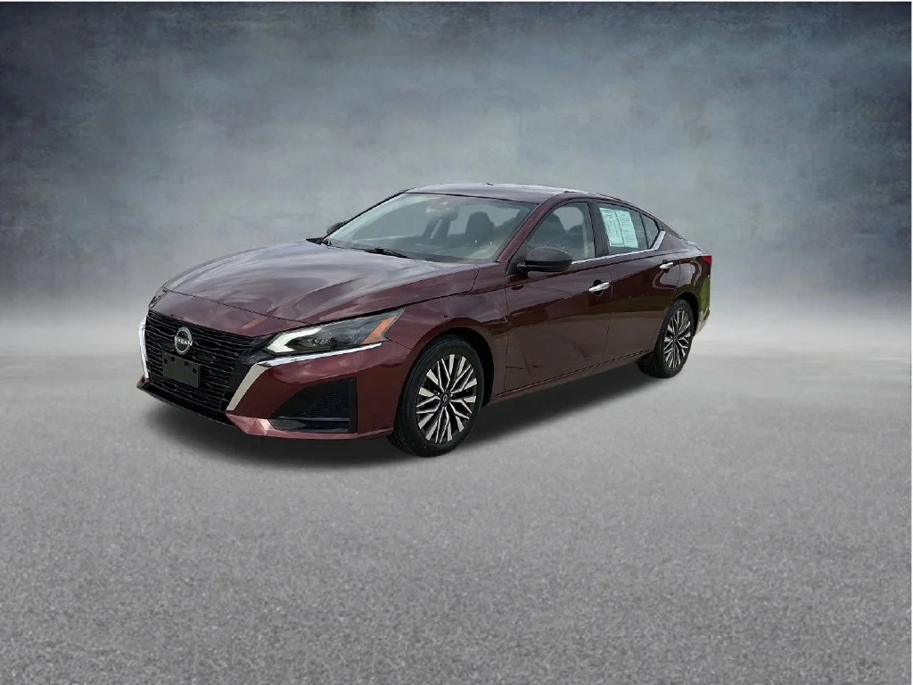Used 2024 Red Nissan 2.5 SV image 3