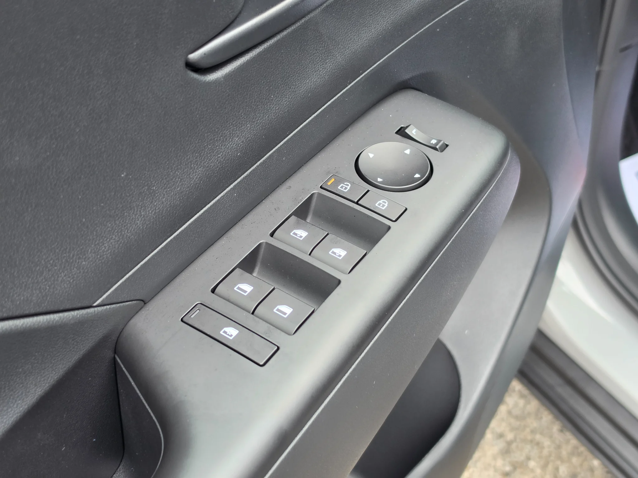 New 2027 Cyber Gray Metallic Hyundai SEL Sport image 19