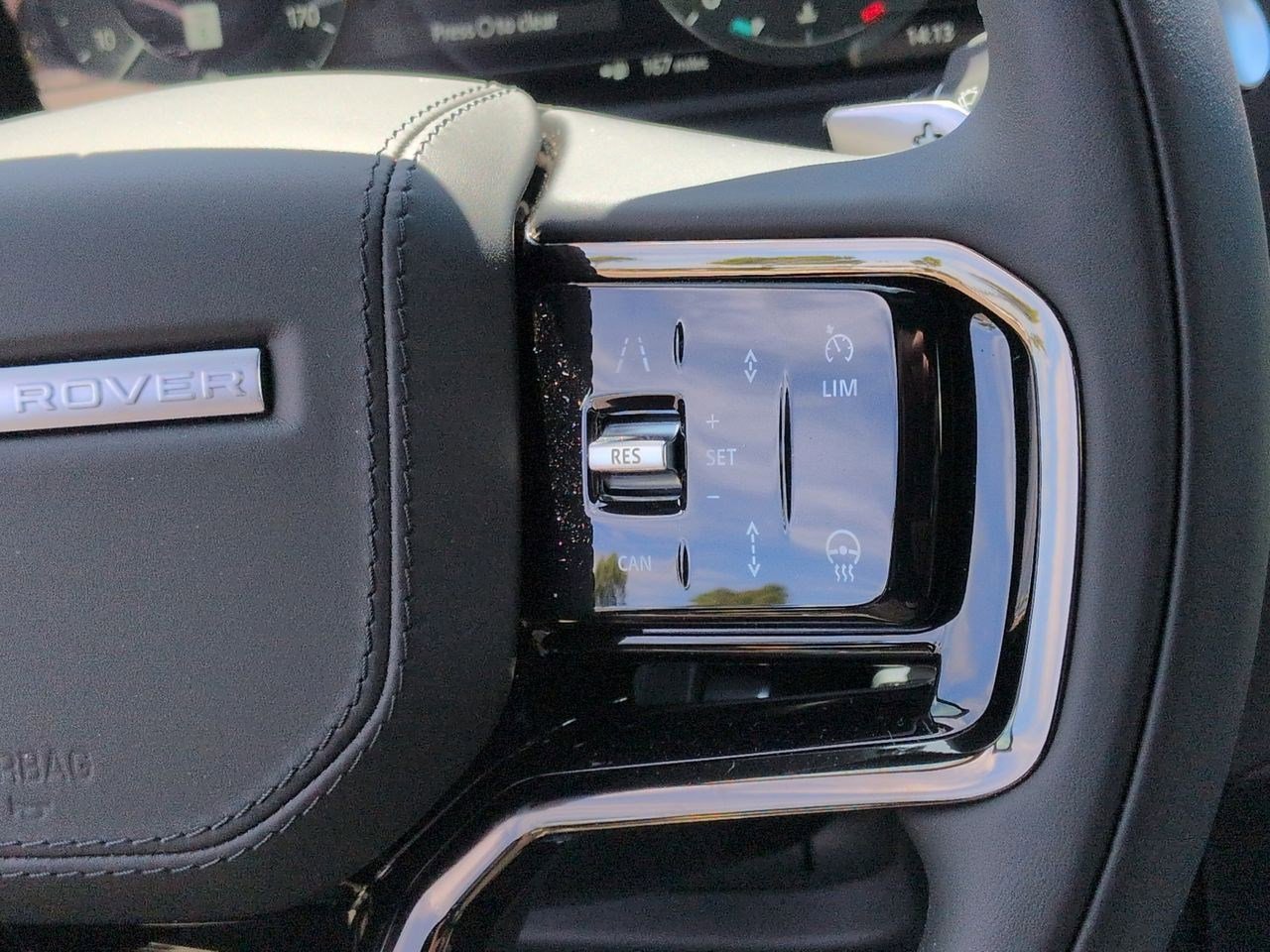 New 2026 Santorini Black Metallic Land Rover S image 12