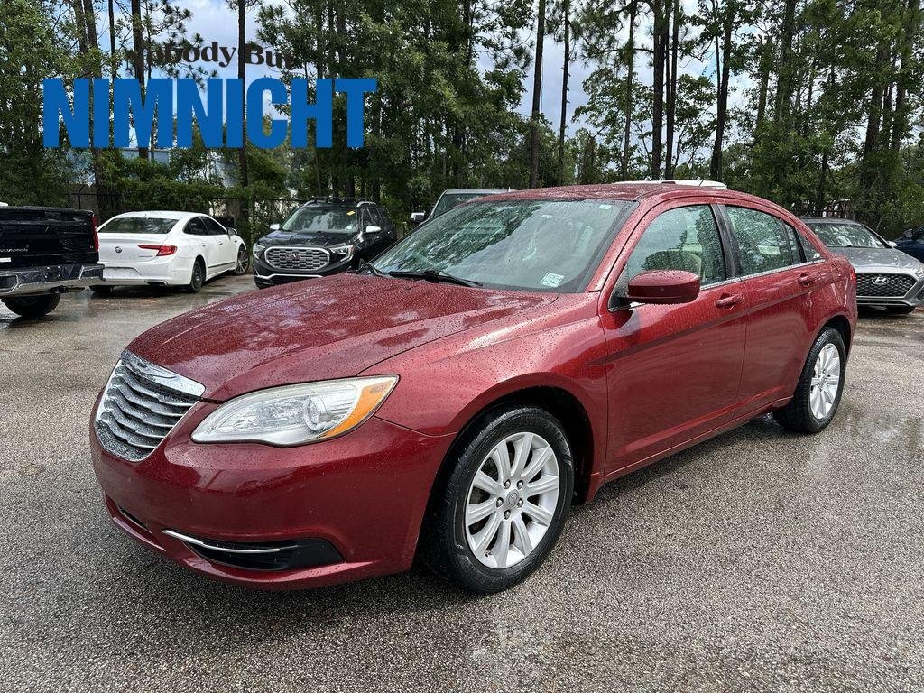 2013 Chrysler 200 Touring's photo