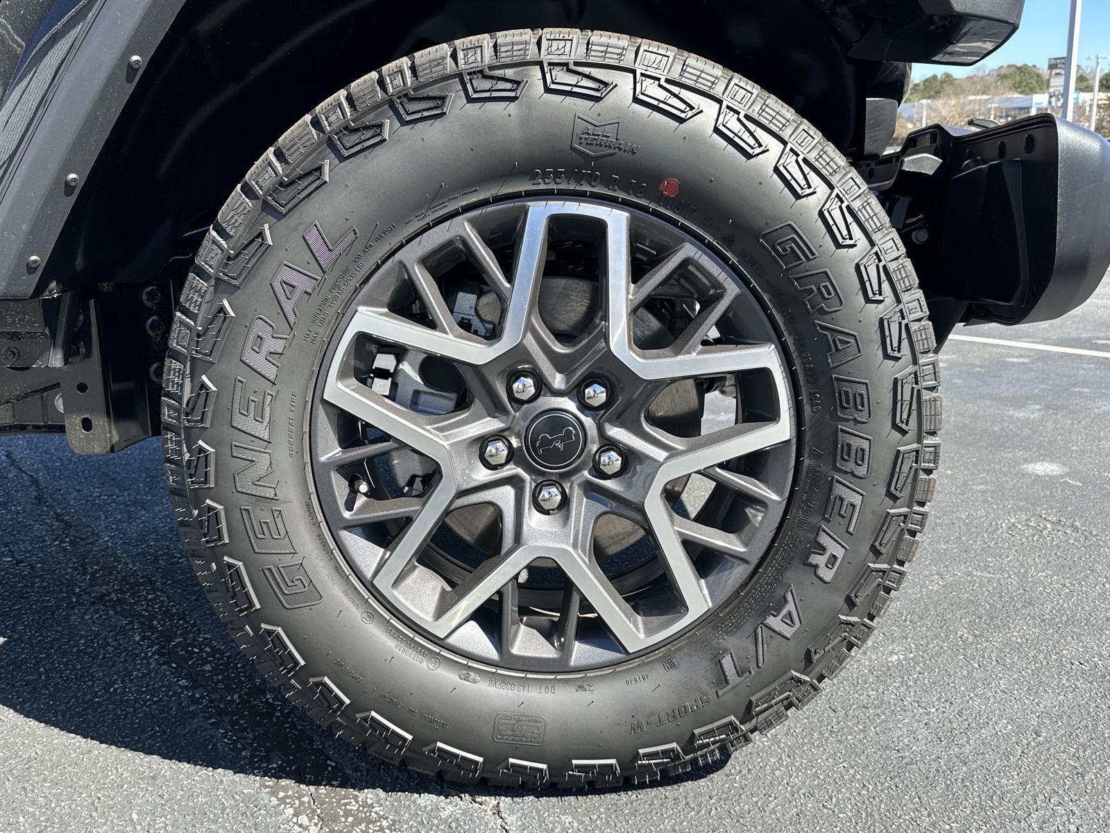 2025 Jeep Wrangler 4-Door Sahara - Photo 13