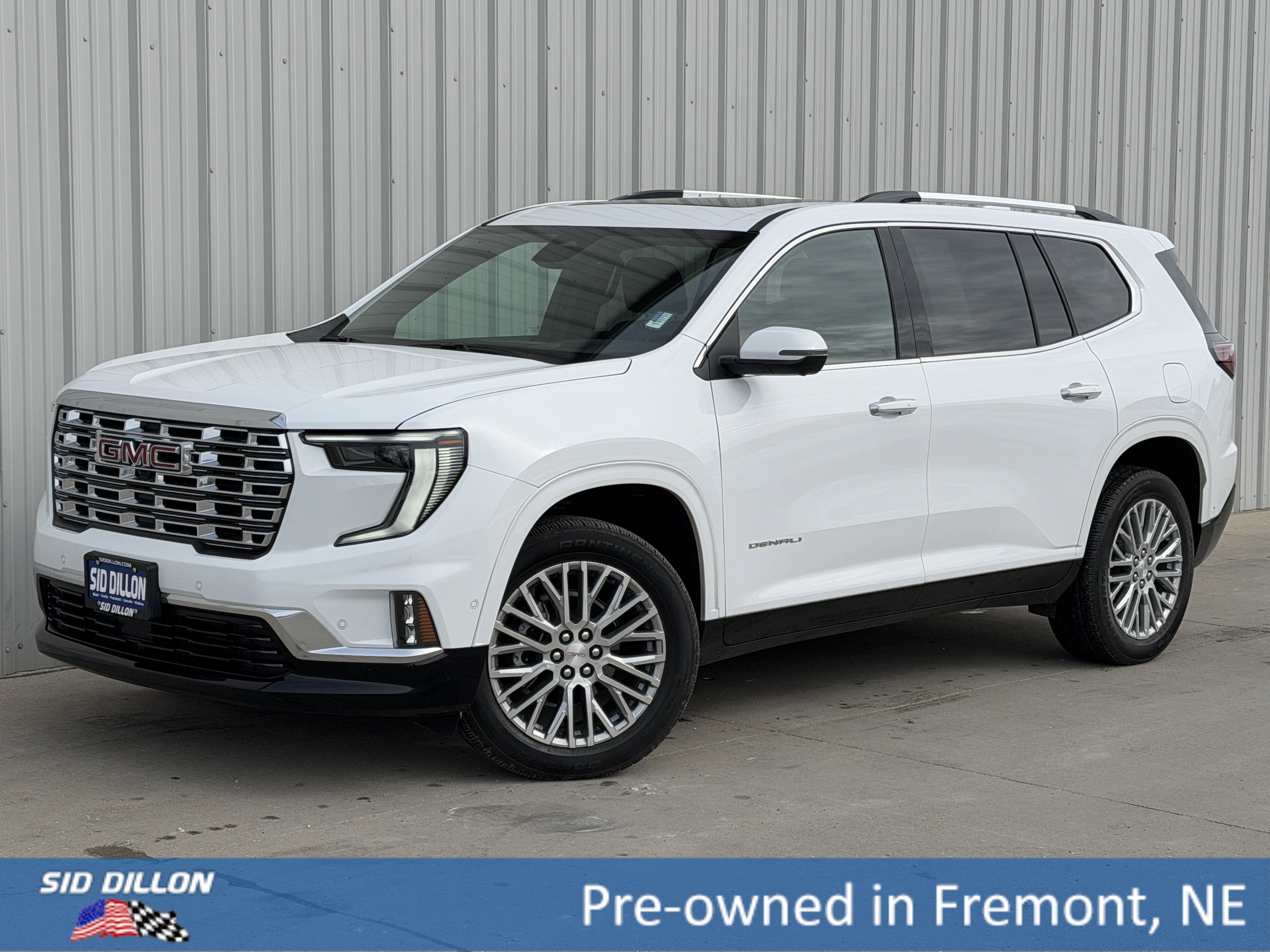 2026 GMC Acadia Denali AWD's photo