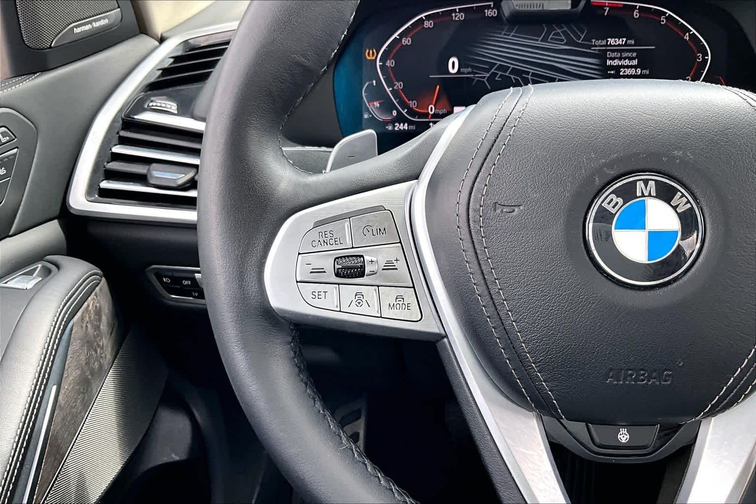Used 2020 Mineral White Metallic BMW xDrive40i image 24