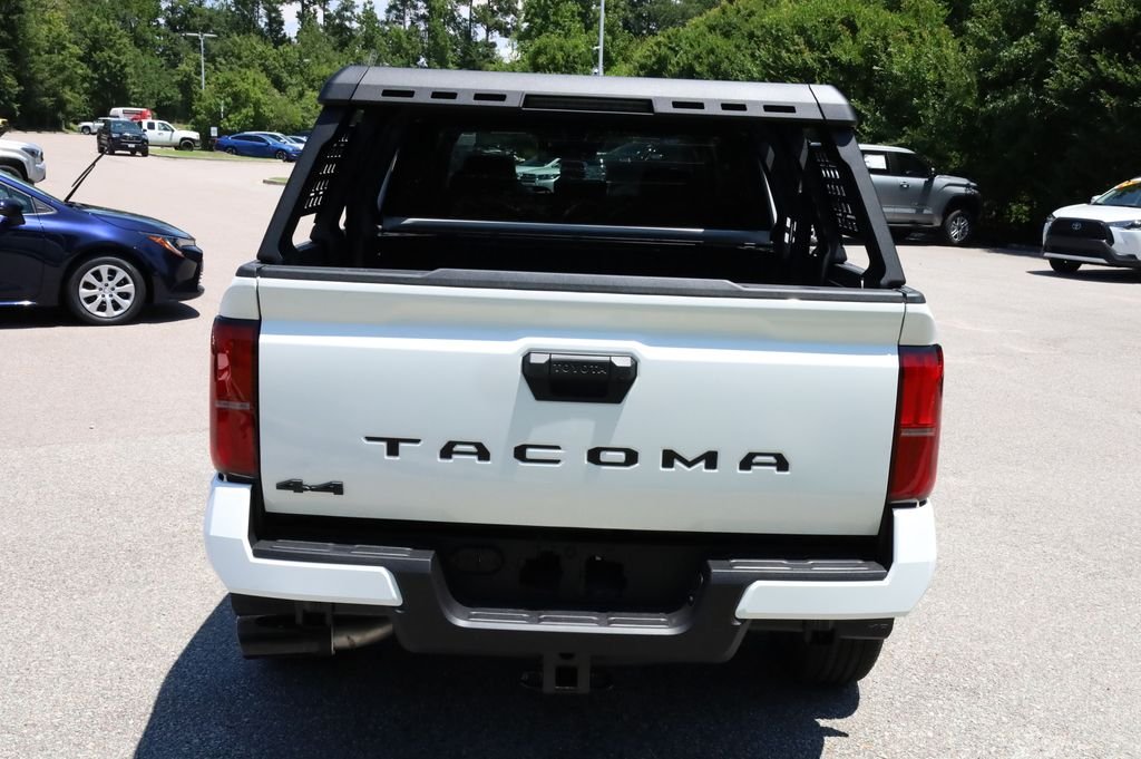 2025 Toyota Tacoma SR5 - Photo 23