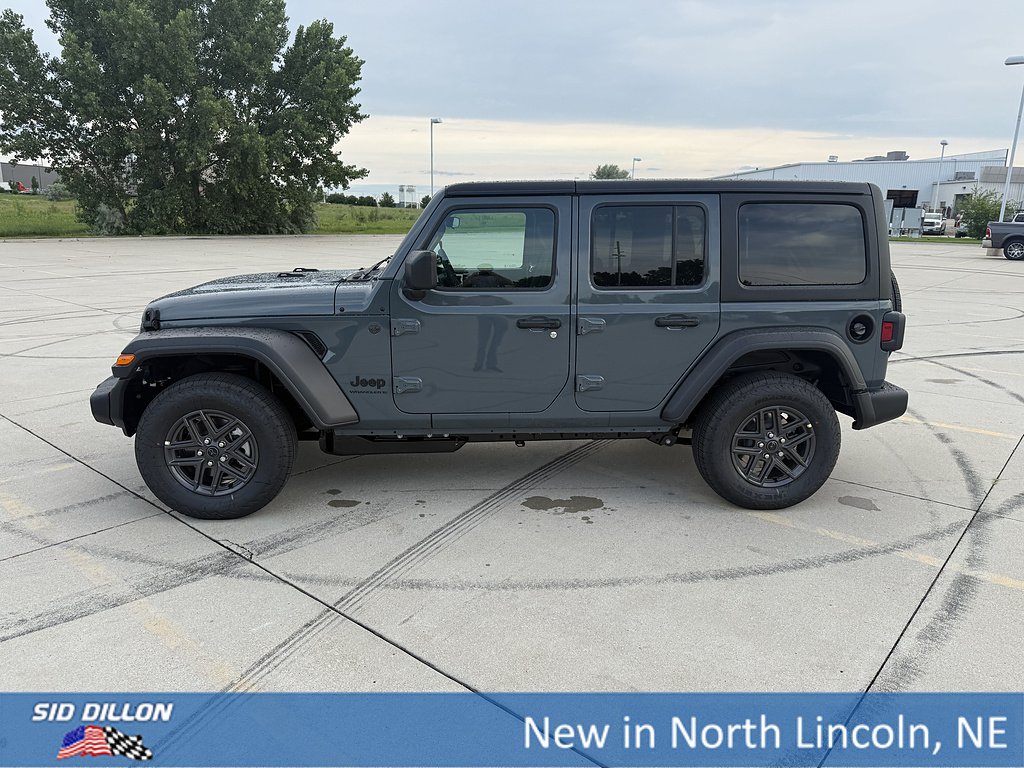 New 2026 Anvil Clear-Coat Exterior Paint Jeep 4-Door Sport S 4x4 image 2