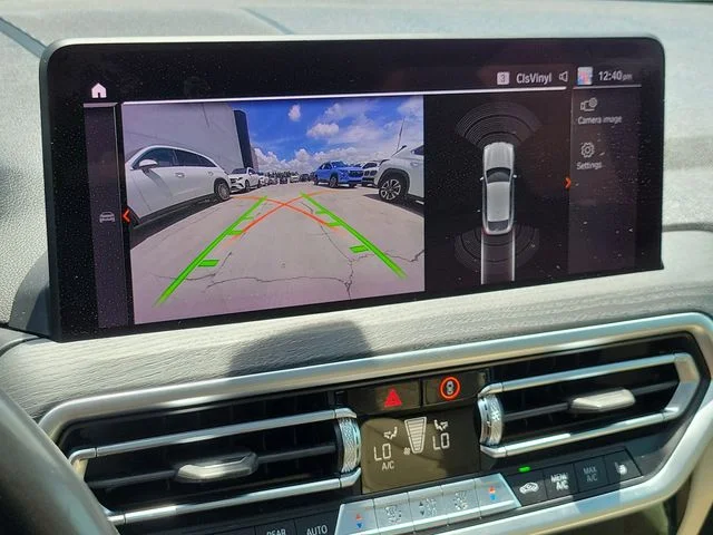 Used 2022 Black BMW xDrive30i image 29