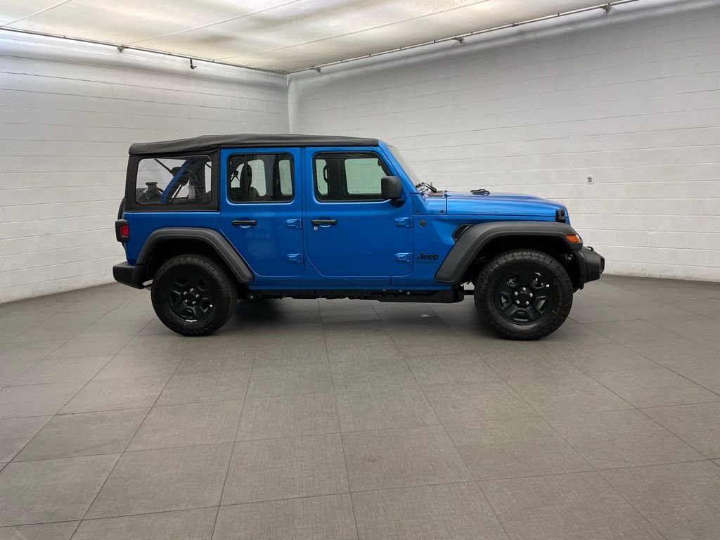 New 2026 Hydro Blue Pearl-Coat Exterior Paint Jeep Sport image 2