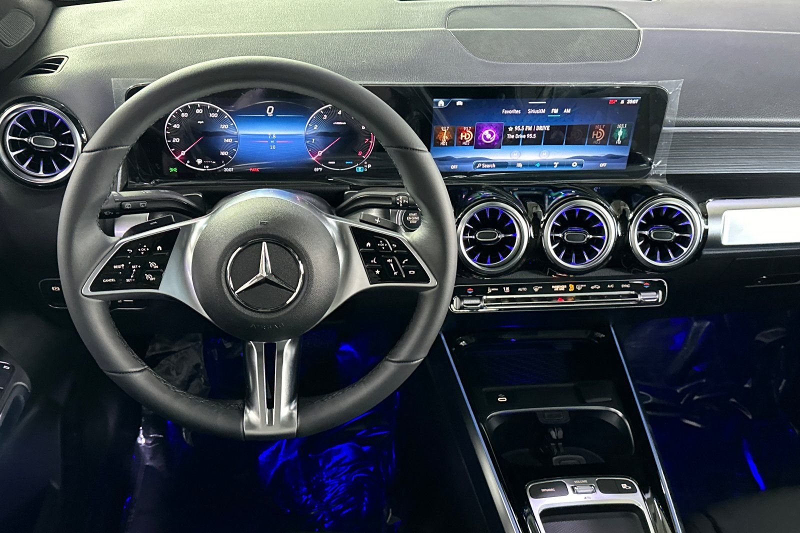 New 2026 Gray Mercedes-Benz GLB 250 image 14