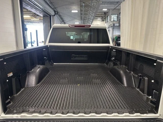 Used 2025 Summit White Chevrolet LTZ image 32
