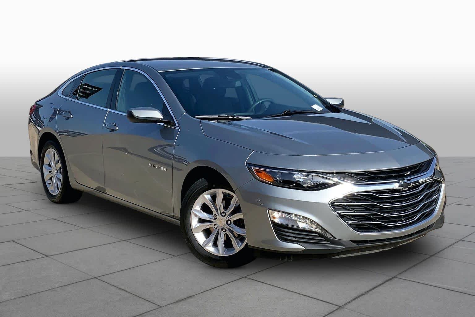Used 2023 Sterling Gray Metallic Chevrolet LT image 3