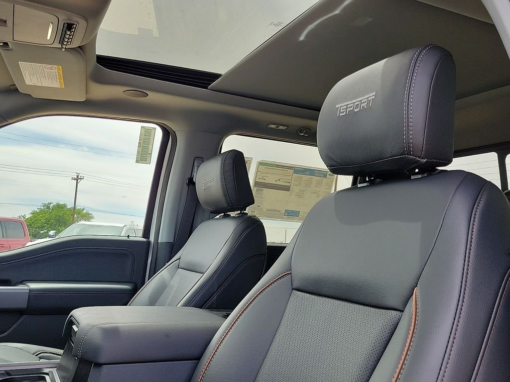 New 2026 Star White Metallic Tri-Coat Ford F-250® Lariat® image 19