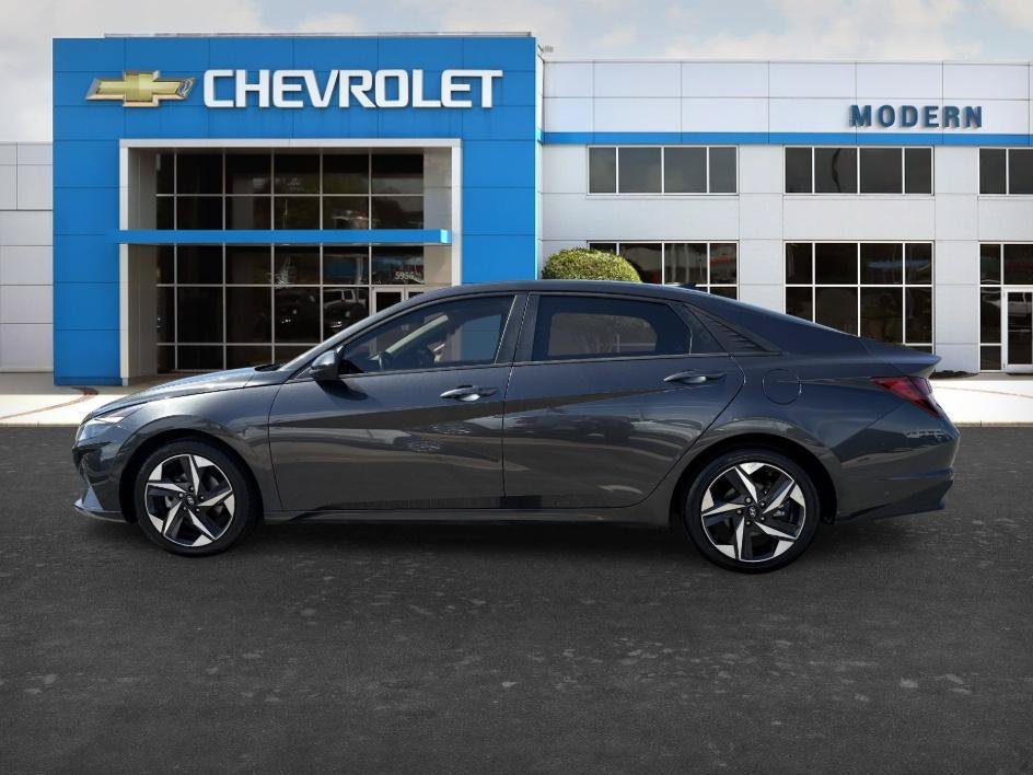 Used 2023 Portofino Gray Hyundai SEL image 2