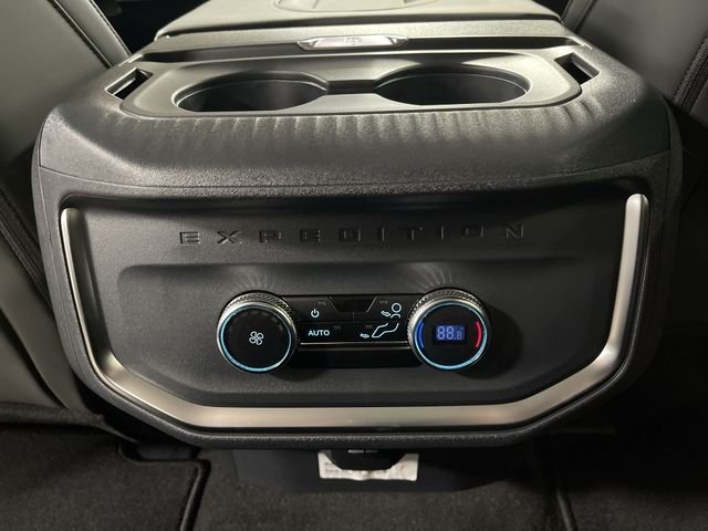 Used 2026 Star White Metallic Tri-Coat Ford MAX Active image 36