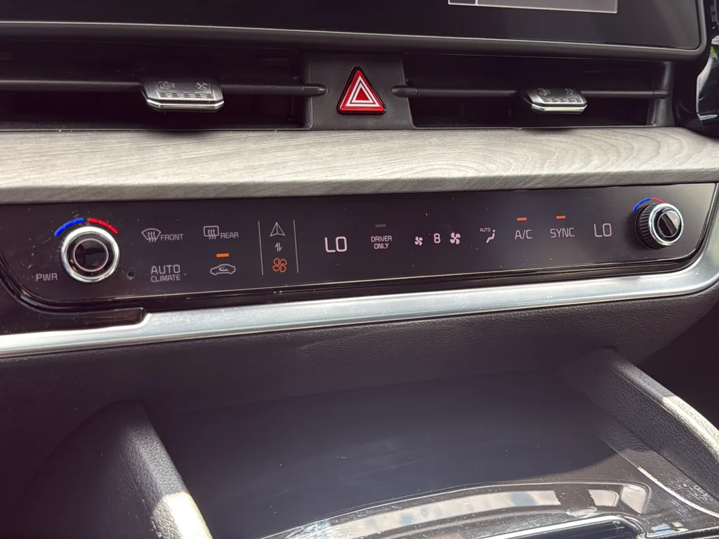 Used 2023 Gray Kia X-Line image 20