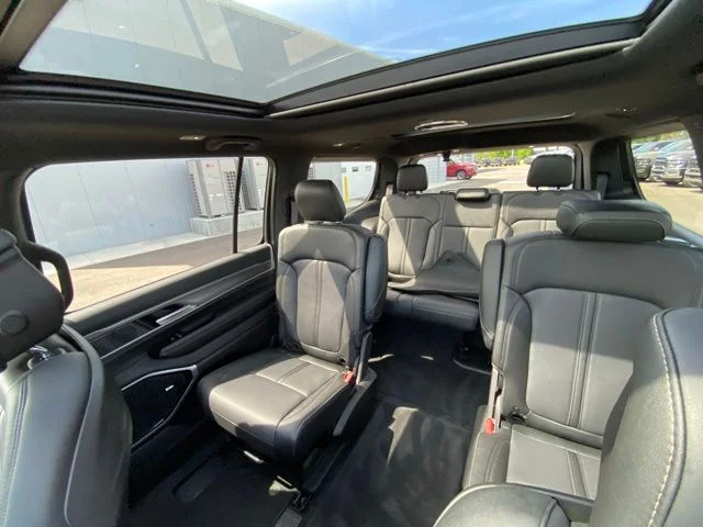 New 2026 High Gloss Black Exterior Paint Jeep Limited Altitude image 12