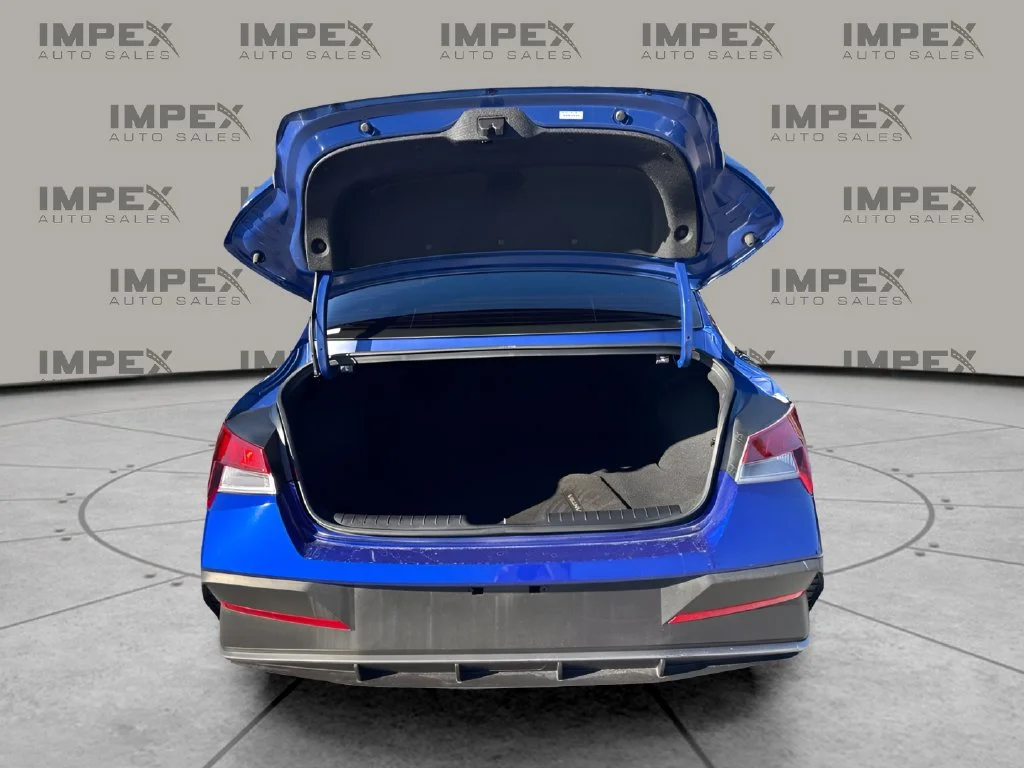 Used 2025 Blue Hyundai SEL Sport image 24