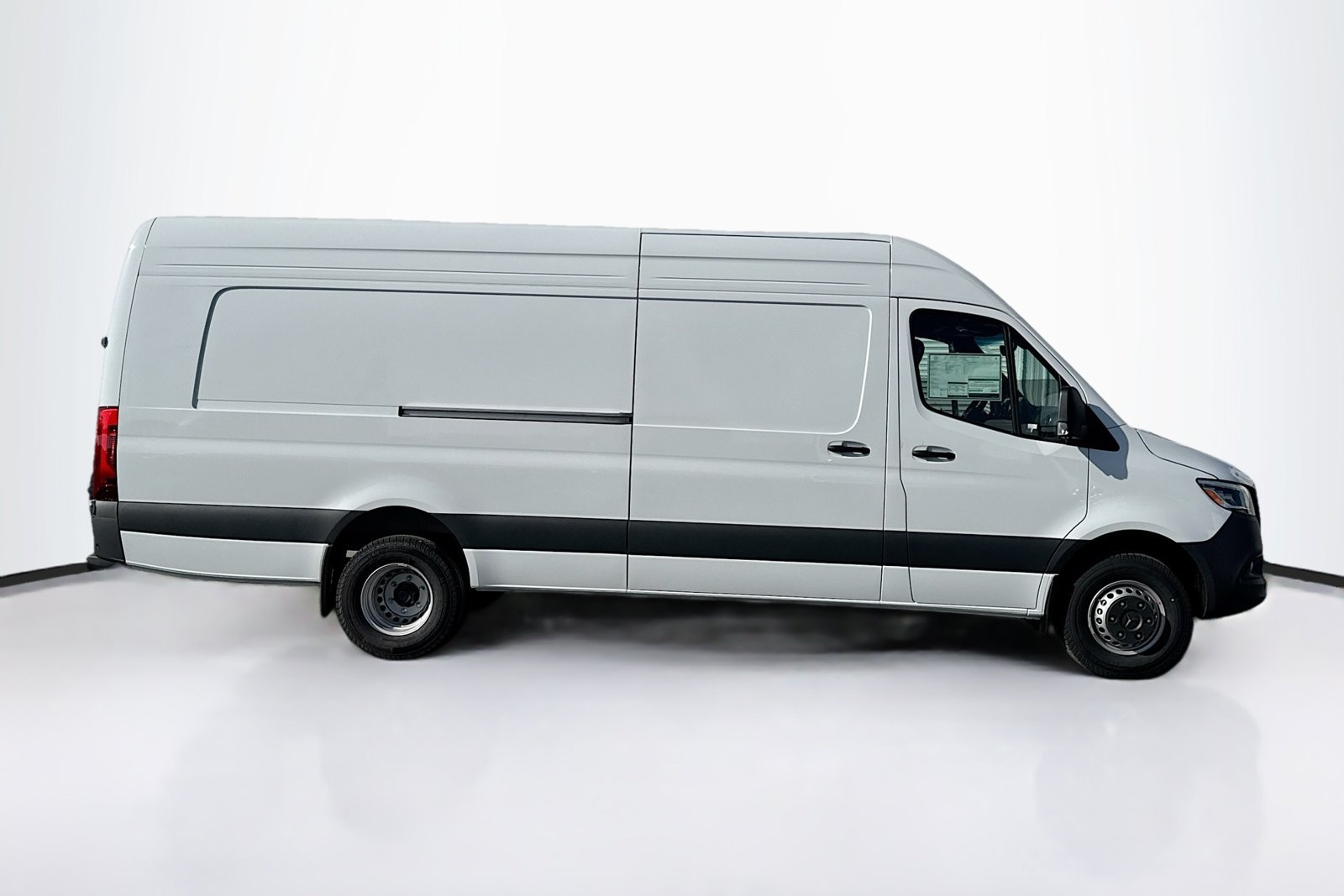 New 2026 Arctic White Mercedes-Benz  image 4