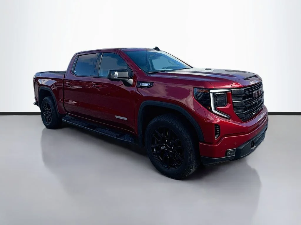 Used 2024 Volcanic Red GMC Elevation image 3