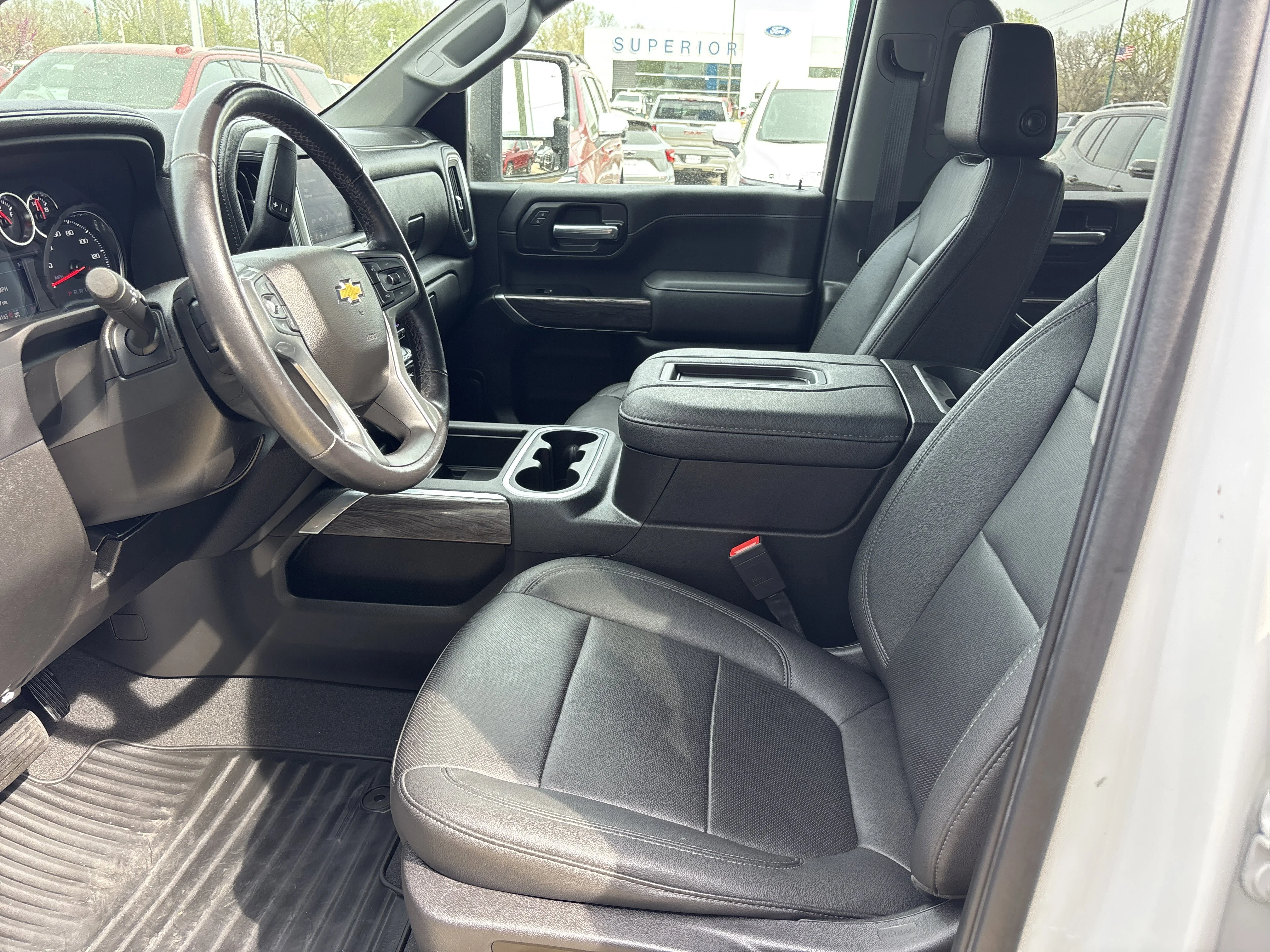 Used 2022 Summit White Chevrolet LTZ 4WD image 20