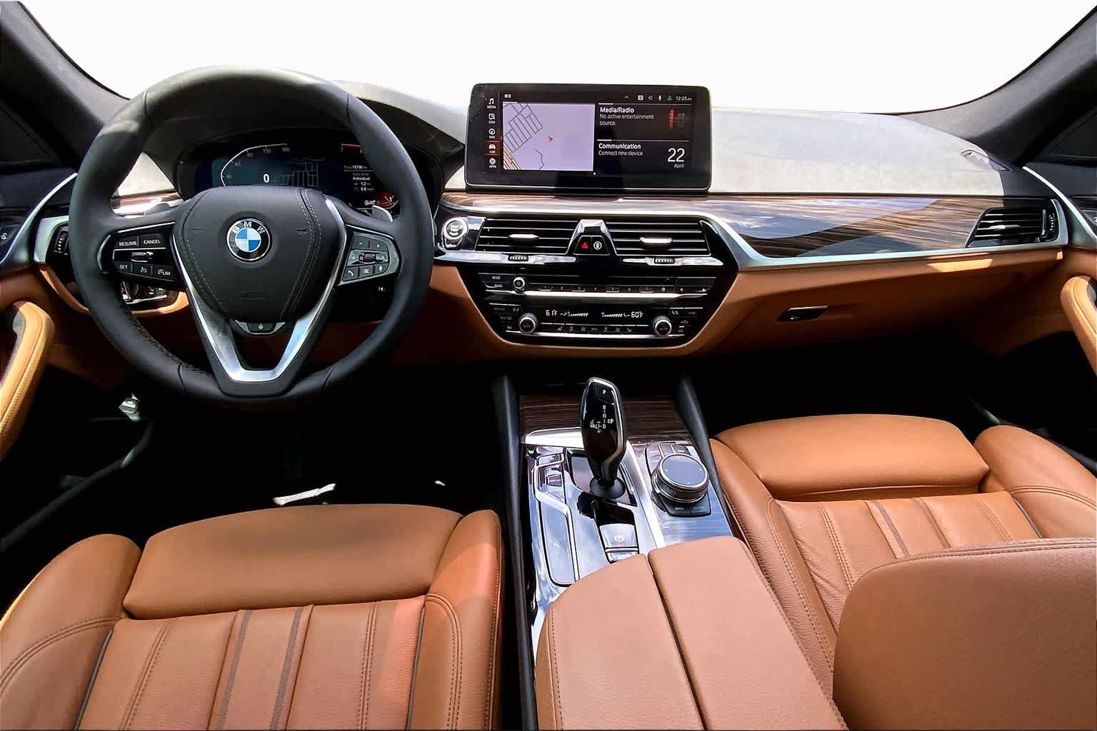 Used 2023 Jet Black BMW 530i image 15