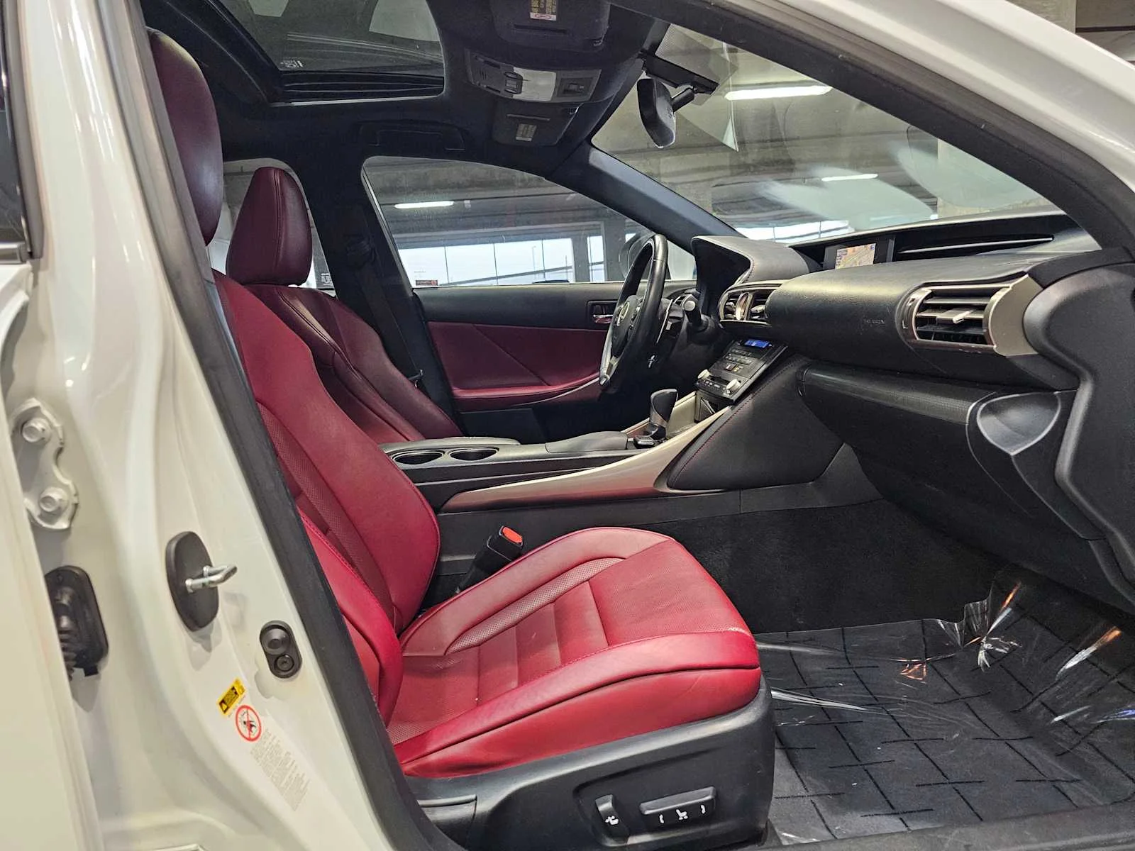 Used 2015 Ultra White Lexus 350 image 28