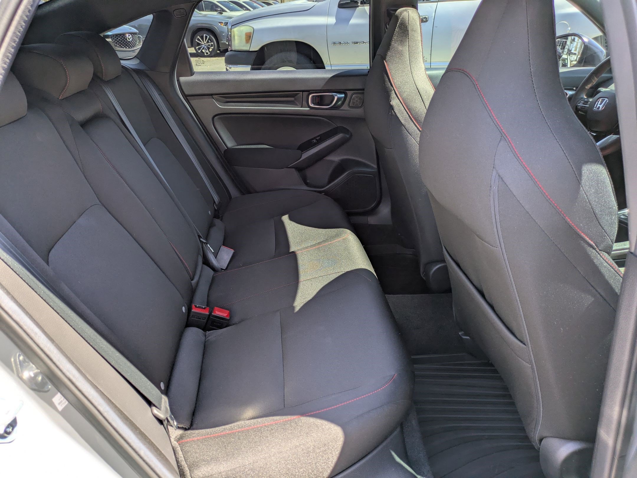 Used 2025 Urban Gray Pearl Honda  image 29