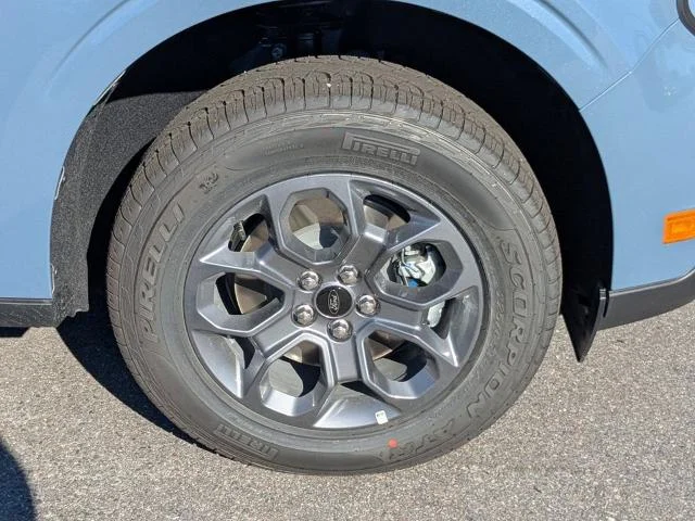 New 2025 Azure Gray Metallic Tri-Coat Ford XLT image 42