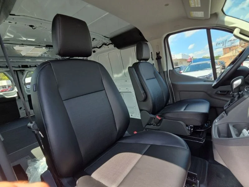 New 2026 Oxford White Ford Cargo Van image 17