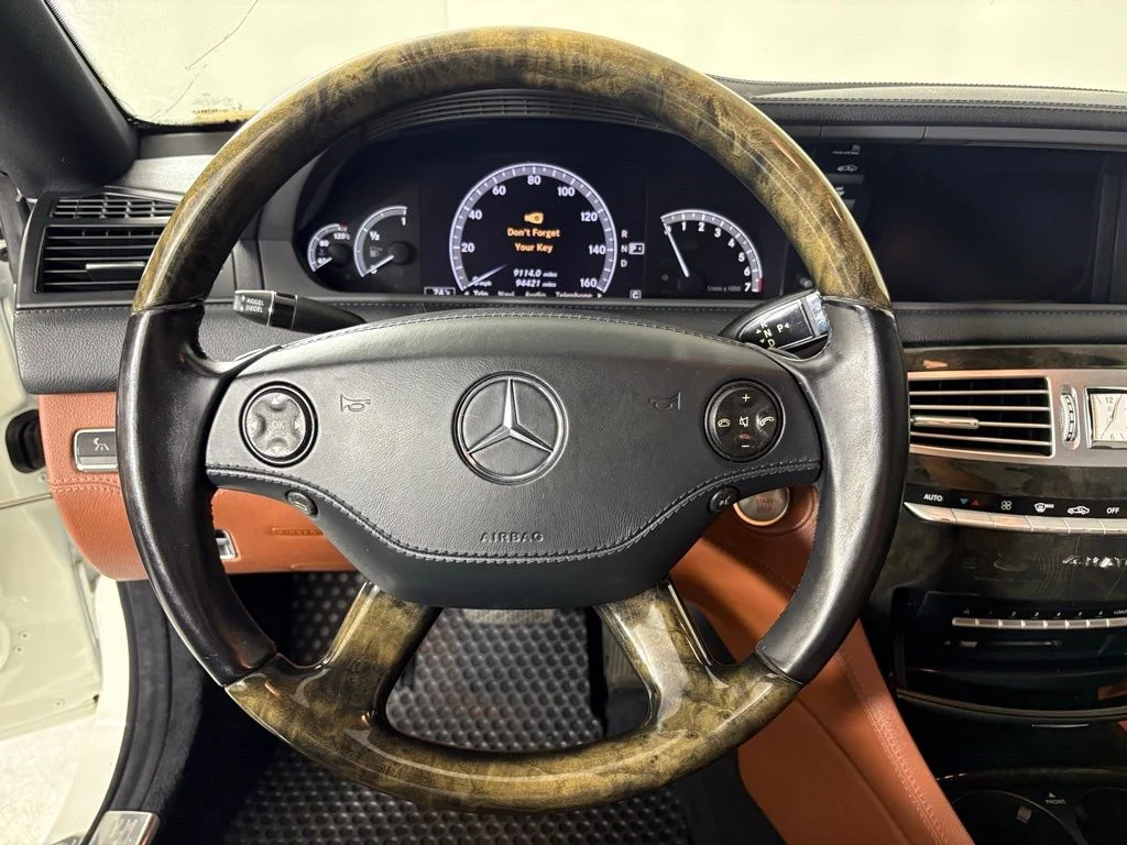 Used 2009 White Mercedes-Benz CL 550 image 19
