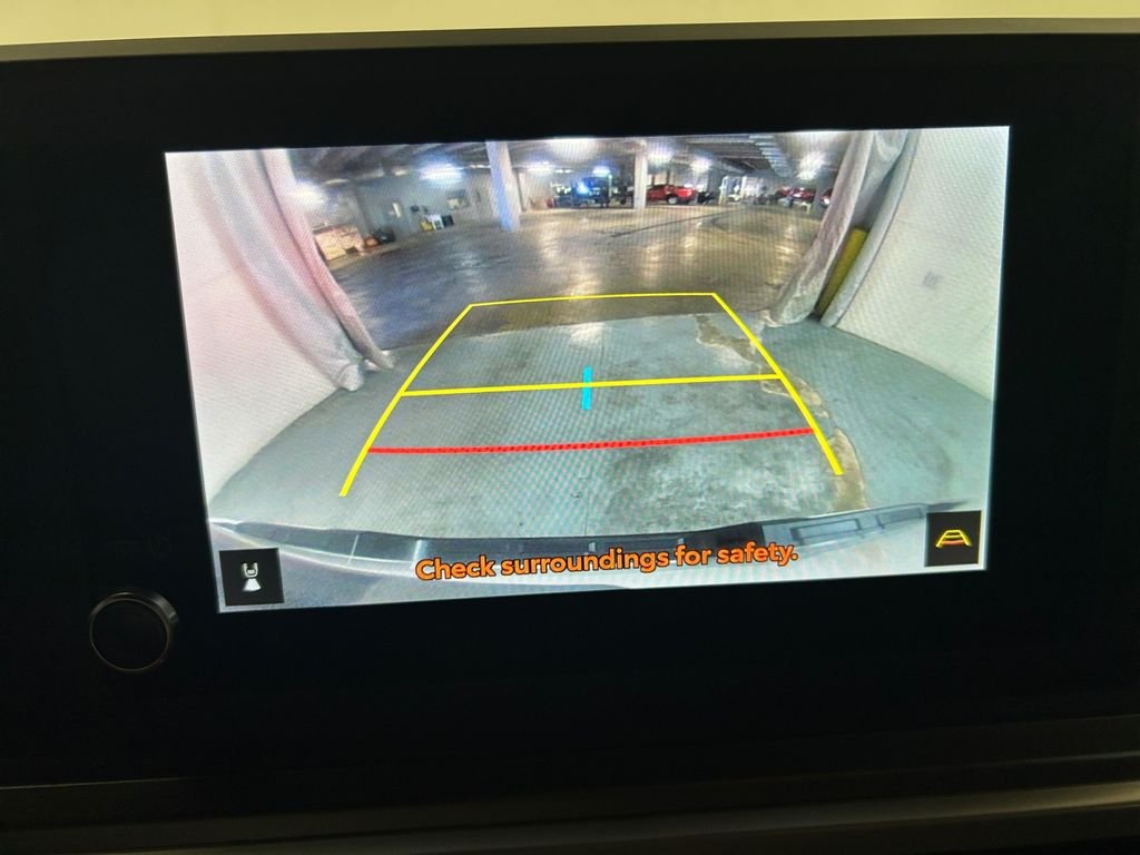 Used 2024 White Toyota SR5 image 26