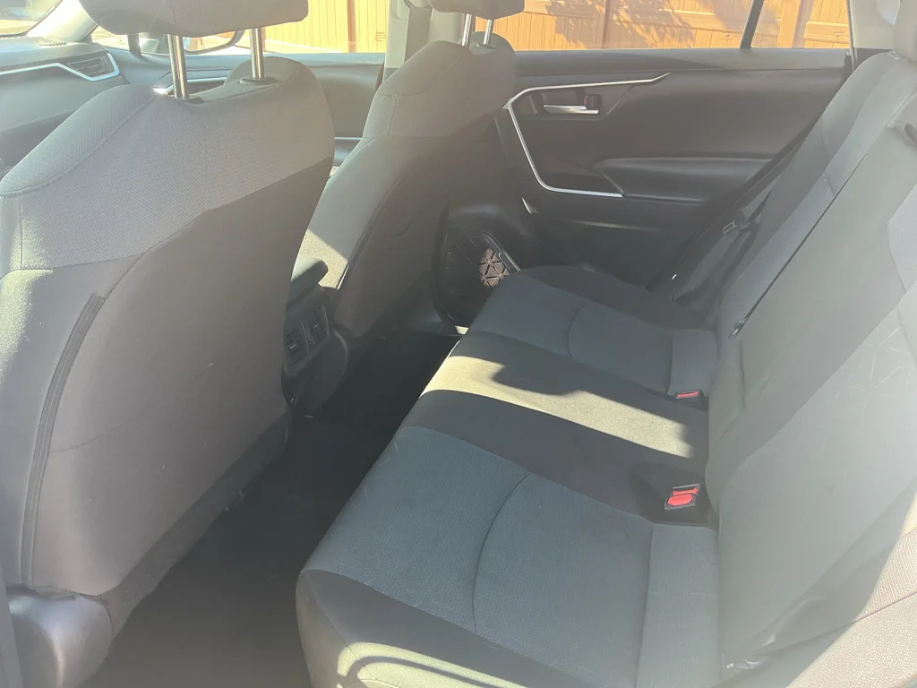 Used 2025 SILVER SKY METALLIC Toyota XLE image 19