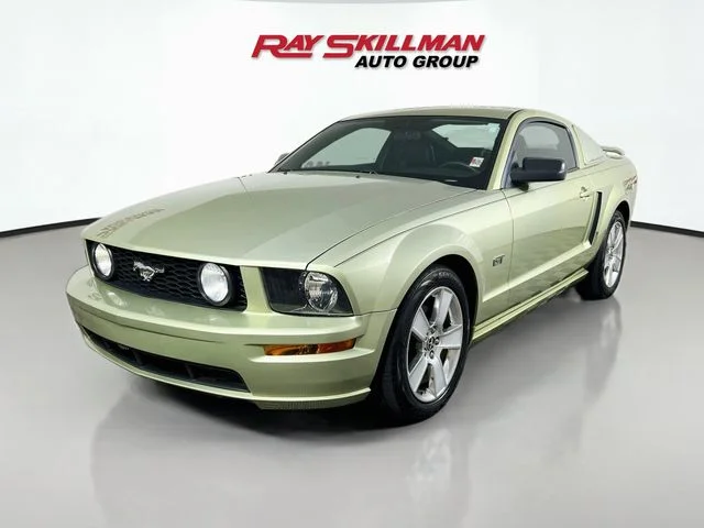 Used 2006 Green Ford GT Premium image 3