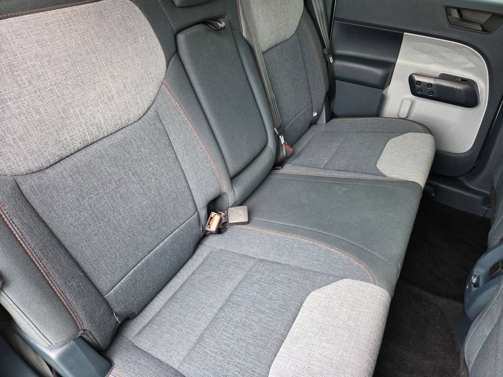 Used 2024 Oxford White Ford XLT image 5