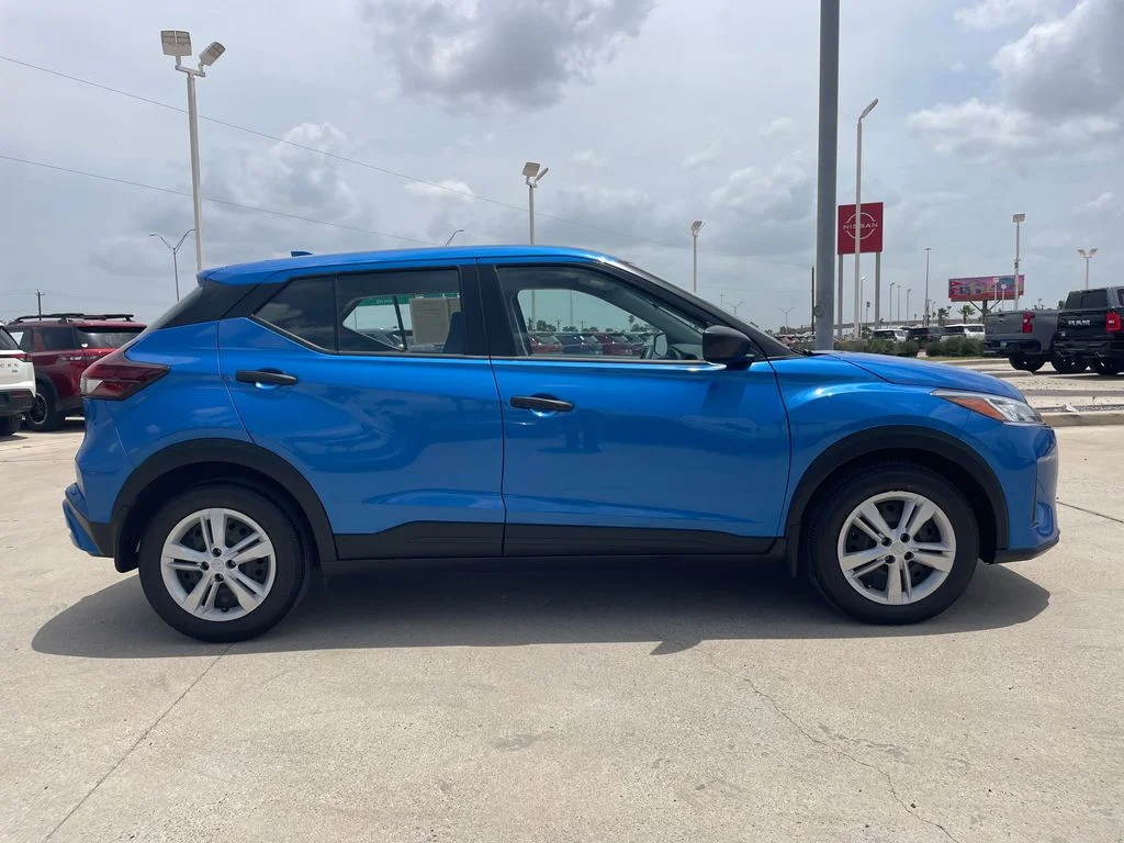 Used 2024 Blue Nissan S image 6