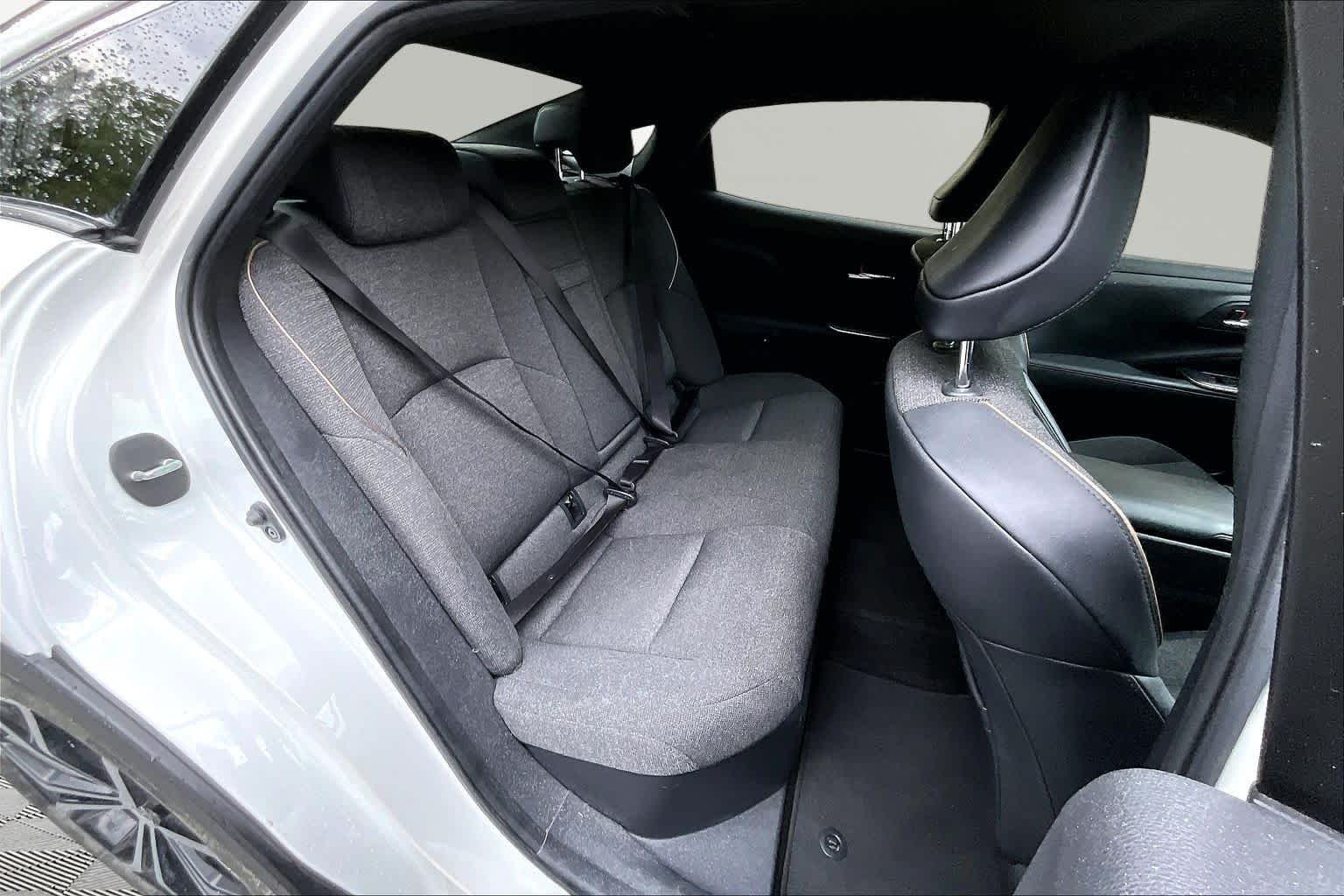 Used 2023 Oxygen White Toyota XLE image 20