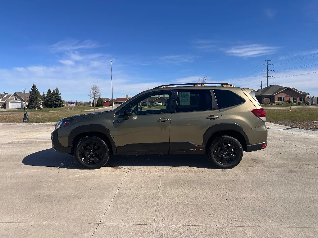 Used 2022 Autumn Green Metallic Subaru Wilderness image 1