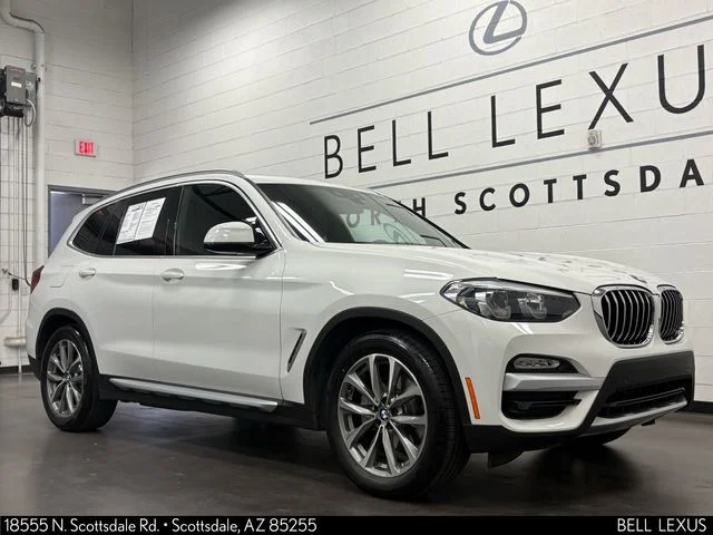 Used 2019 White BMW sDrive30i image 2